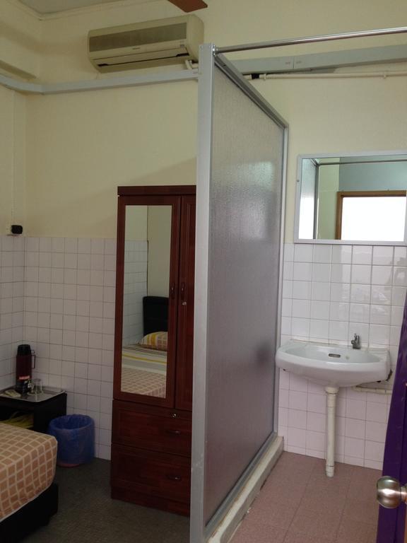 Kabin Guest House Malacca Habitación foto